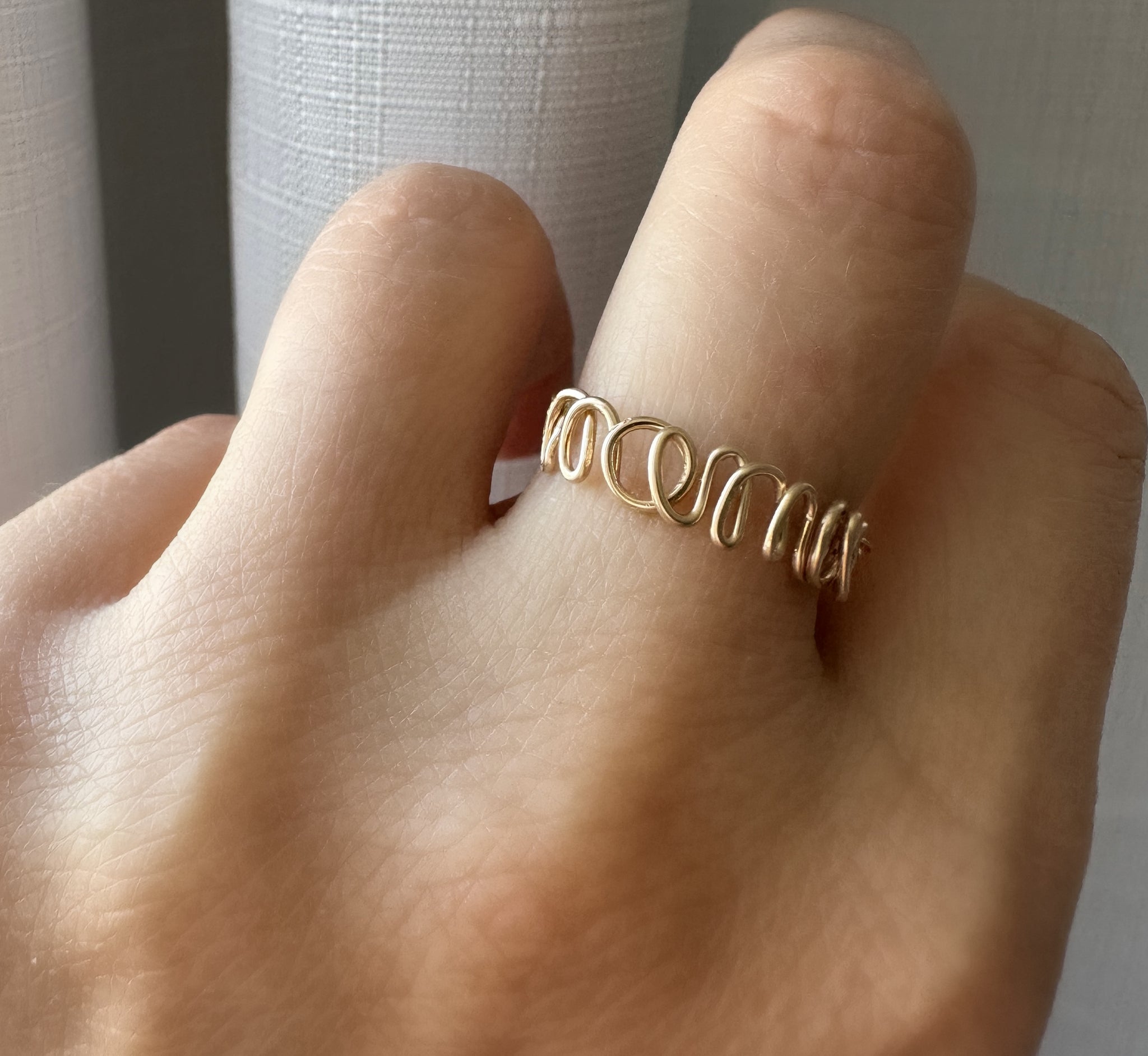 14K Yellow Gold D/C Leaf Engraved Thumb Ring (size 9) – Goldia.com